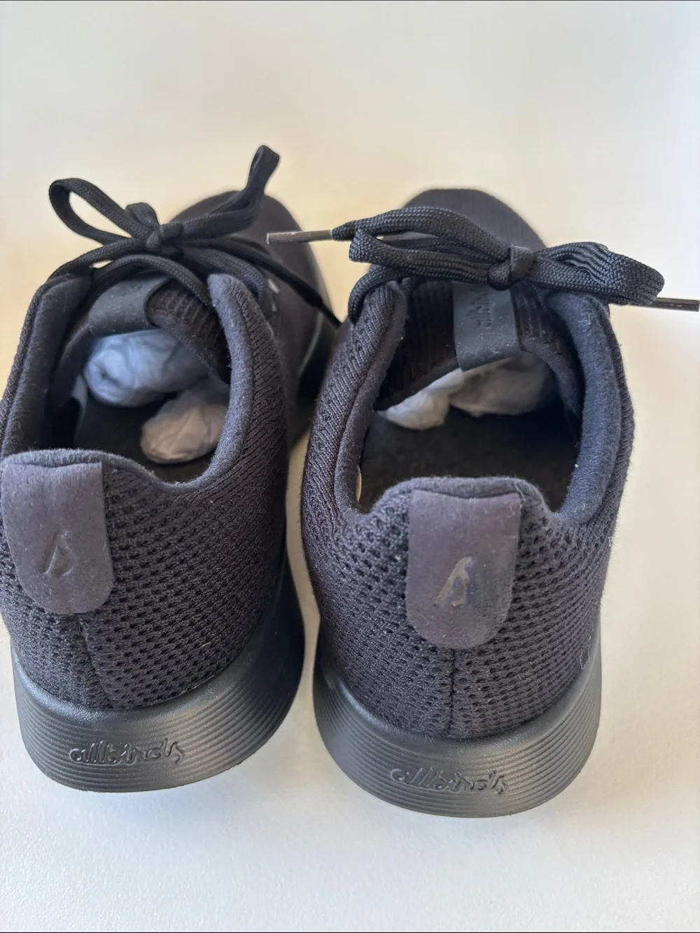 allbirds tree Runner, Men's size 10 Runner Sneakers - Black, new condition
